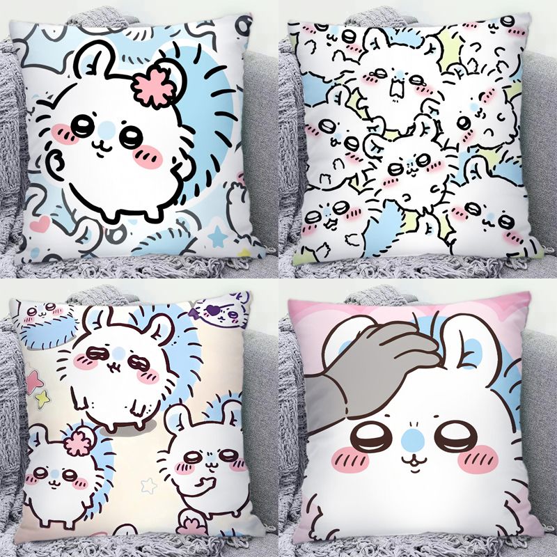 Decorative Throw Pillow - وسادة تشييكاوا مومونغا بتصميم سنجاب طائر