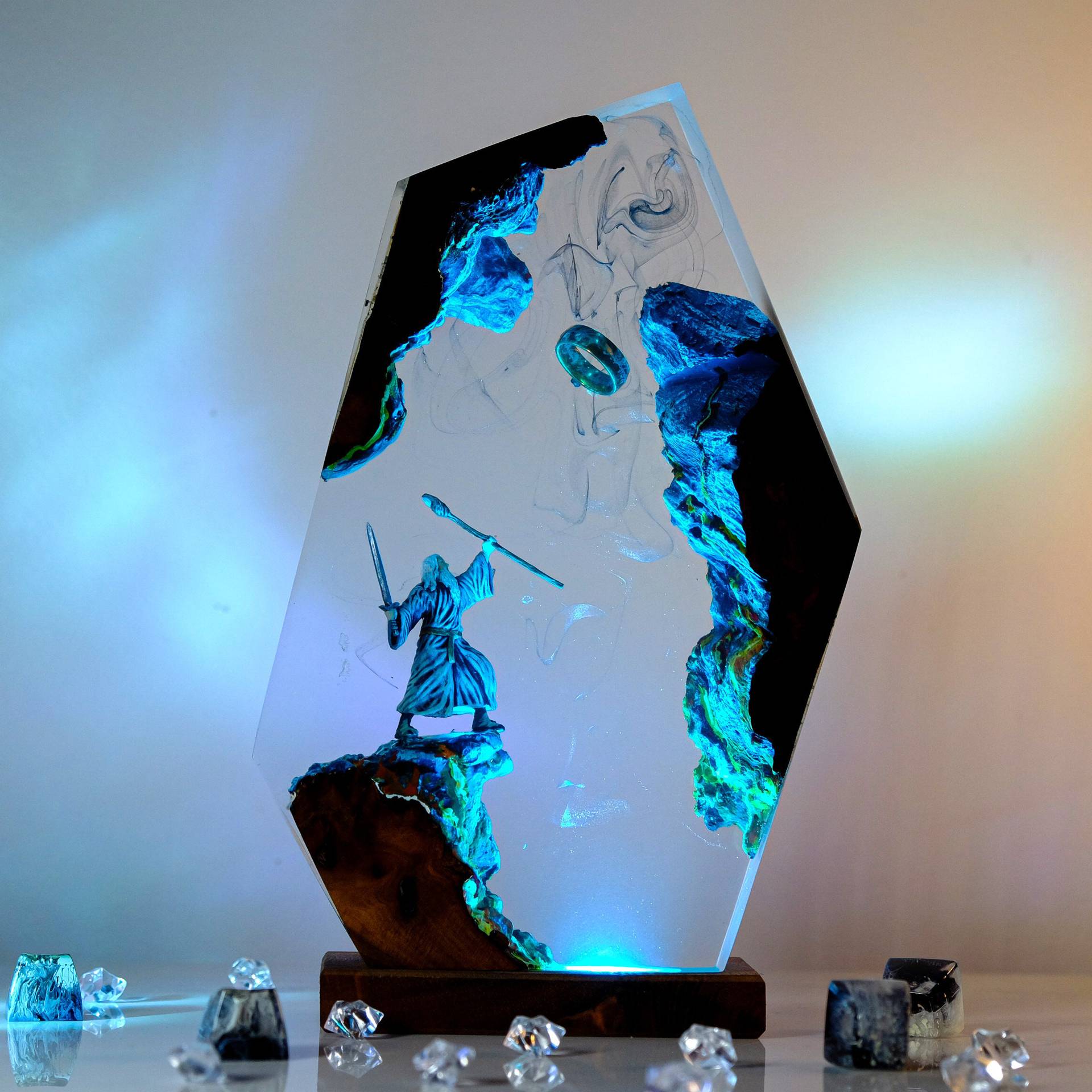 Home Decor Statue - مصباح طاولة على شكل مشهد من