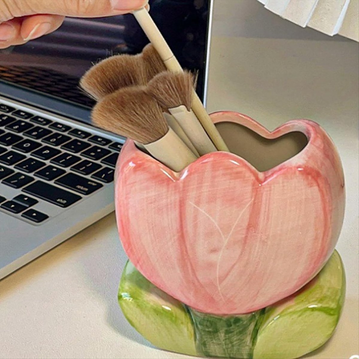 حامل أقلام عصري لعام 2026 لإكس - مراجعة Home Decor Trend 2026 وسعره